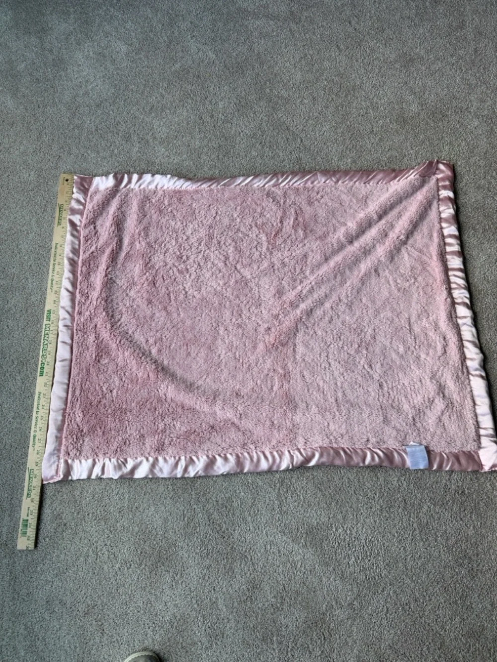Celebrity, baby Plush Pink Satin-Trim Lovey Blanket